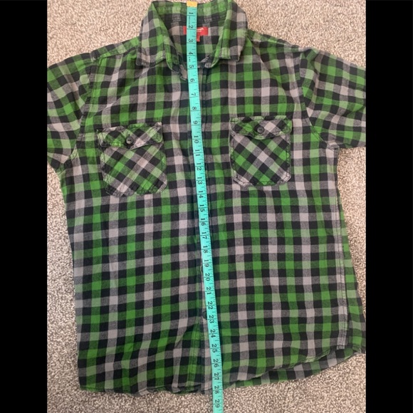 Plaid Checkered Flannel Shirt - Picture 6 of 6